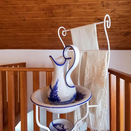 Portas Da Levada A By Rent-a-key