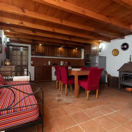 Portas Da Levada A Holiday home *