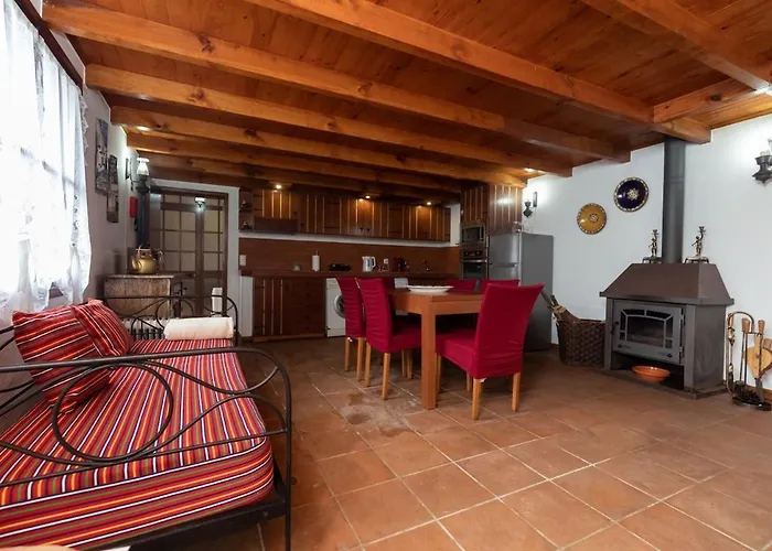 Portas Da Levada A By Rent-a-key *