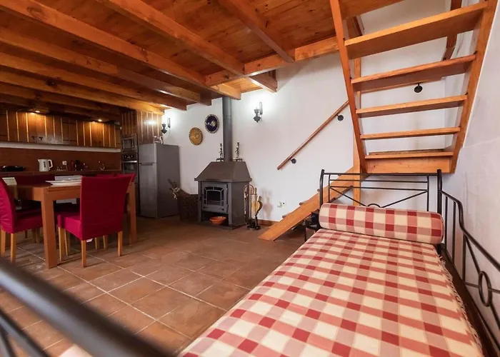 Portas Da Levada A By Rent-a-key