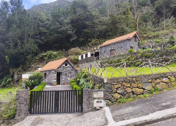 Portas Da Levada A By Rent-a-key Сан-Висенти